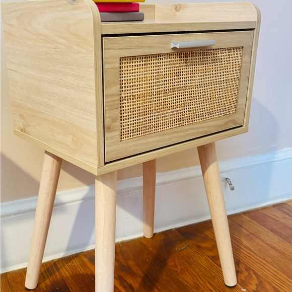 Accent Side Table - Picture 2 of 10